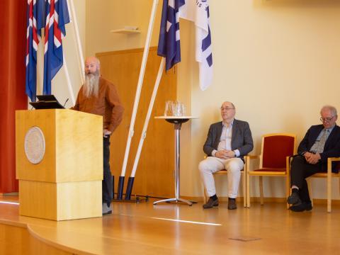 Málþing til heiðurs Guðmundi Jónssyni